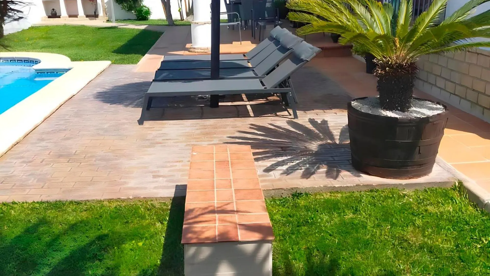 Chalet Grande Con Piscina Para Parejas Y Familias Conil De La Frontera 0*,  Spain