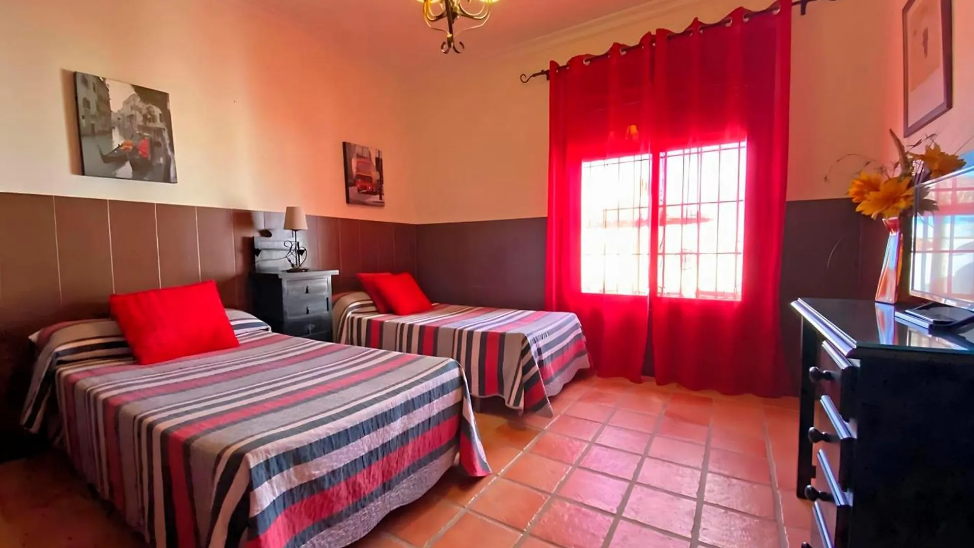 Chalet Grande Con Piscina Para Parejas Y Familias Conil De La Frontera Holiday home